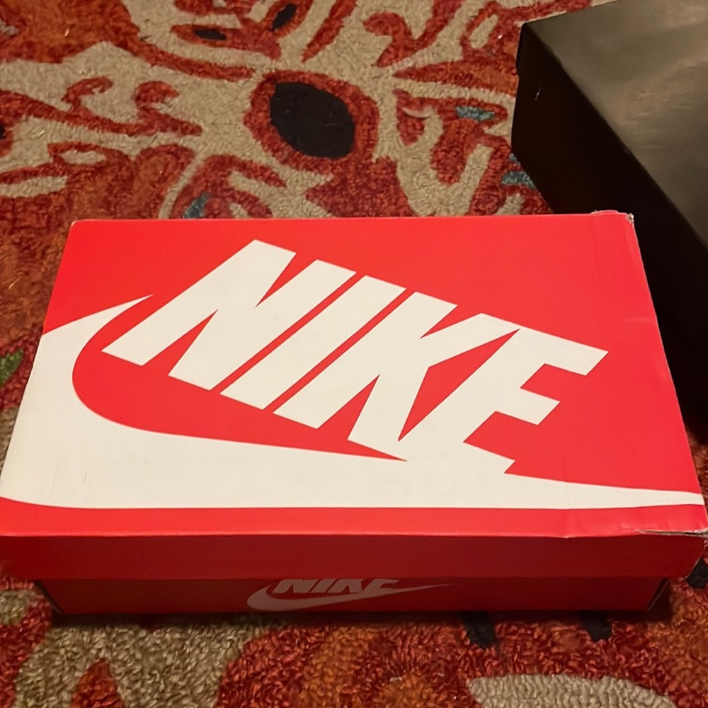 Nike. Pink and Orange sneakers